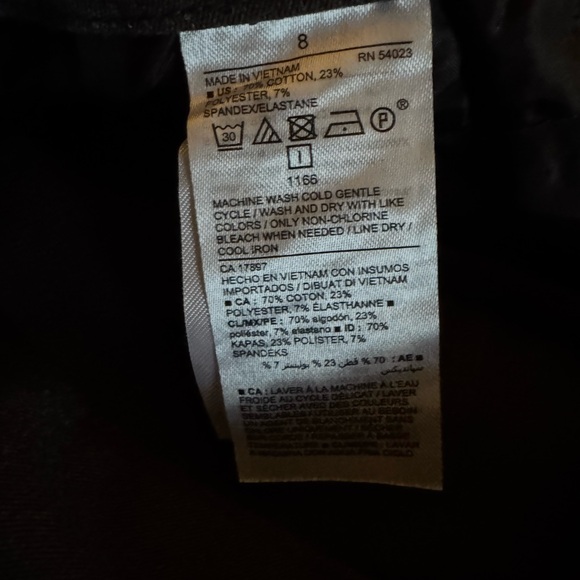 Old Navy Pixie Pants - Size 8 - Picture 8 of 8